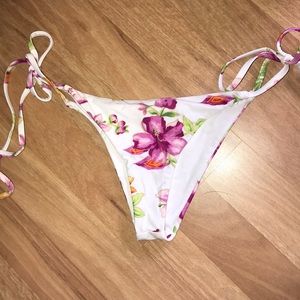 Frankie’s Bikini Bottom Floral Size Small